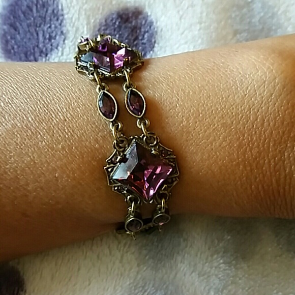 Sweet Romance Jewelry - Gorgeous Vintage  Bracelet,  Sweet Romance